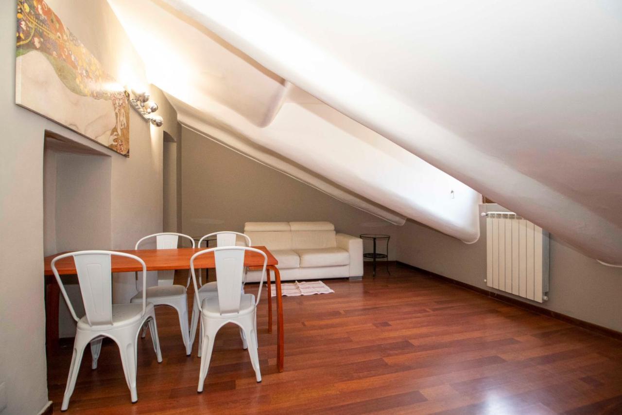 San Salvario Apt With Balcony تورينو المظهر الخارجي الصورة