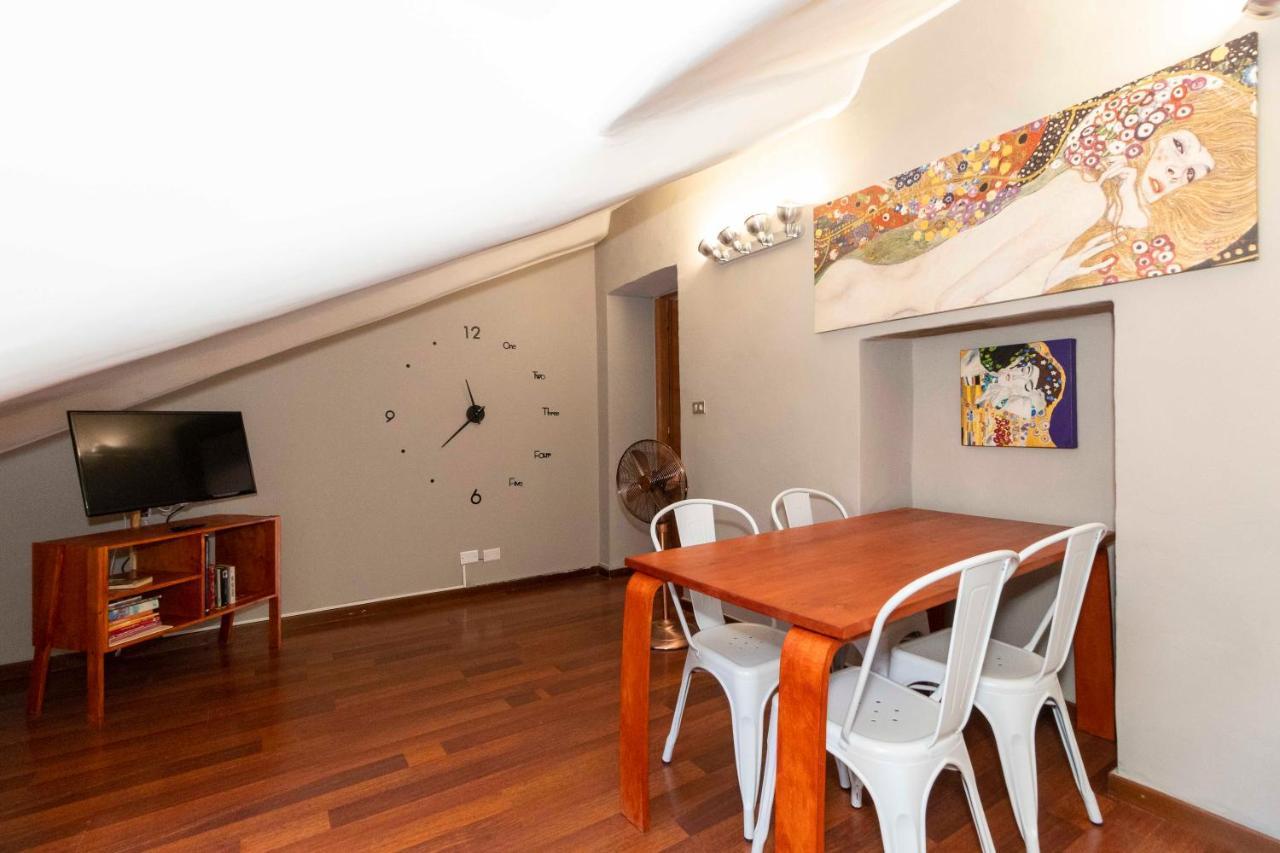 San Salvario Apt With Balcony تورينو المظهر الخارجي الصورة
