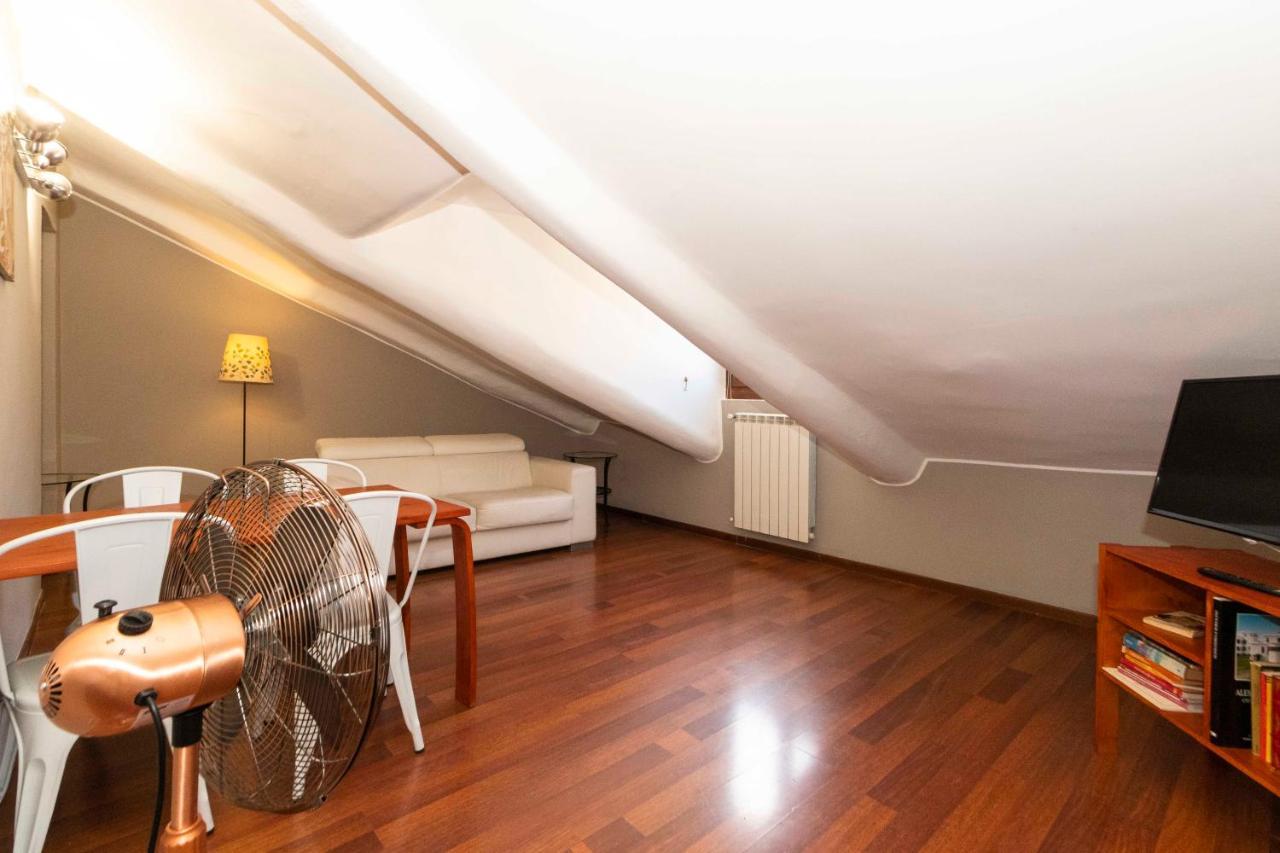 San Salvario Apt With Balcony تورينو المظهر الخارجي الصورة