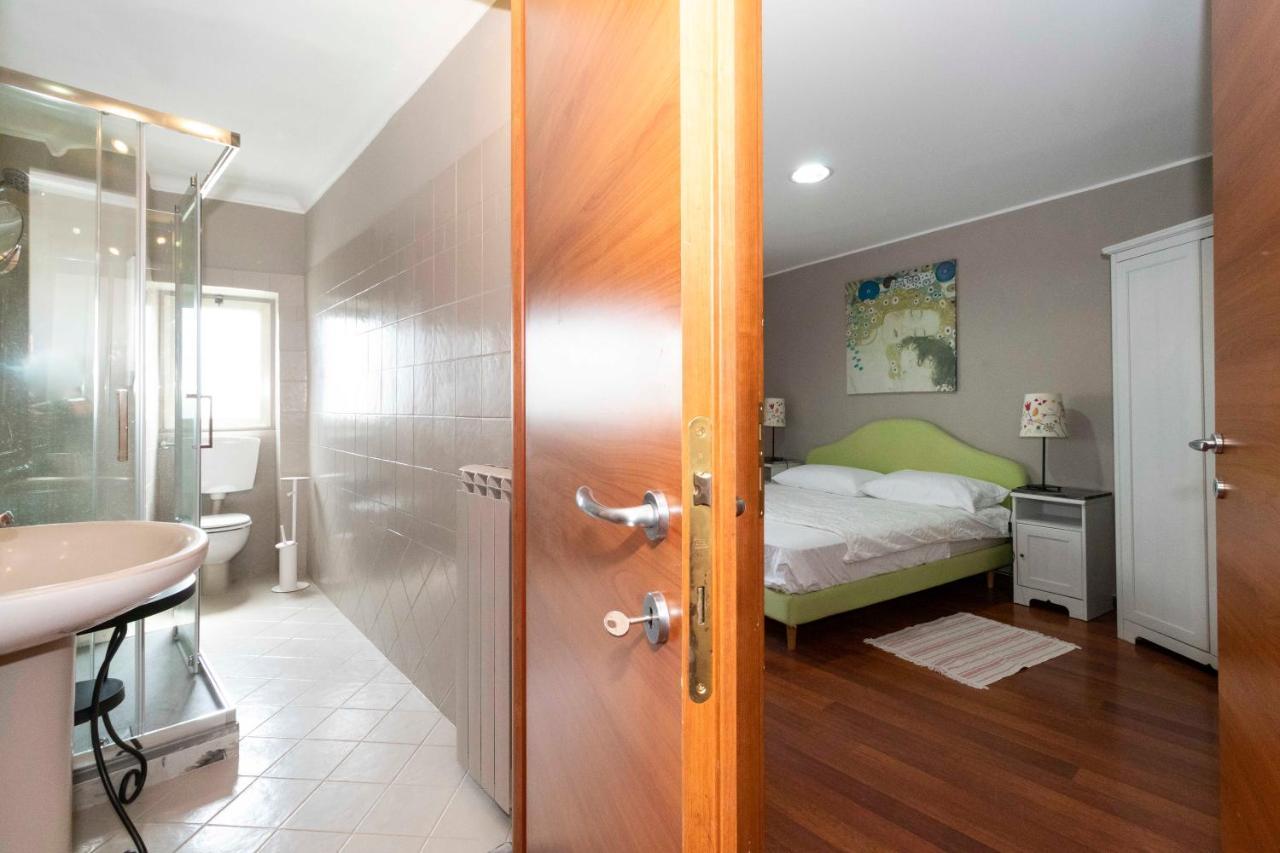 San Salvario Apt With Balcony تورينو المظهر الخارجي الصورة