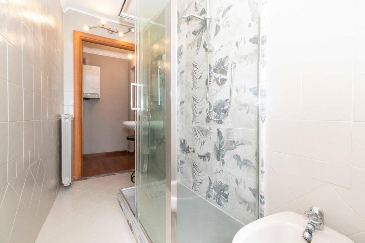 San Salvario Apt With Balcony تورينو المظهر الخارجي الصورة