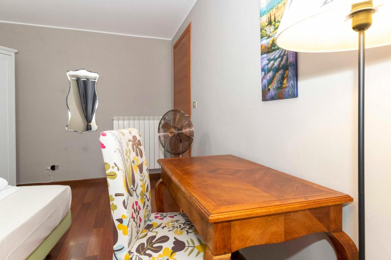 San Salvario Apt With Balcony تورينو المظهر الخارجي الصورة