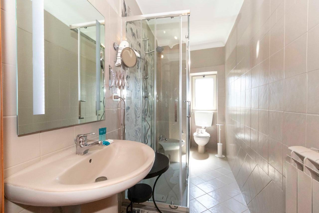 San Salvario Apt With Balcony تورينو المظهر الخارجي الصورة