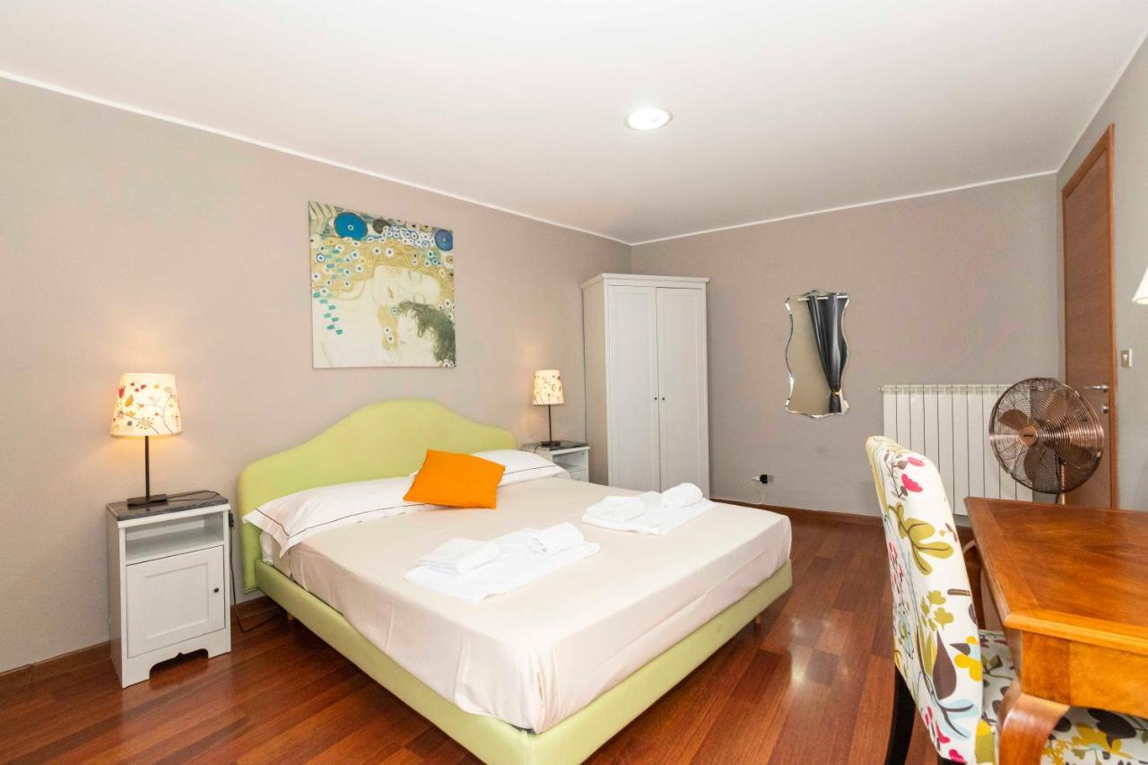 San Salvario Apt With Balcony تورينو المظهر الخارجي الصورة