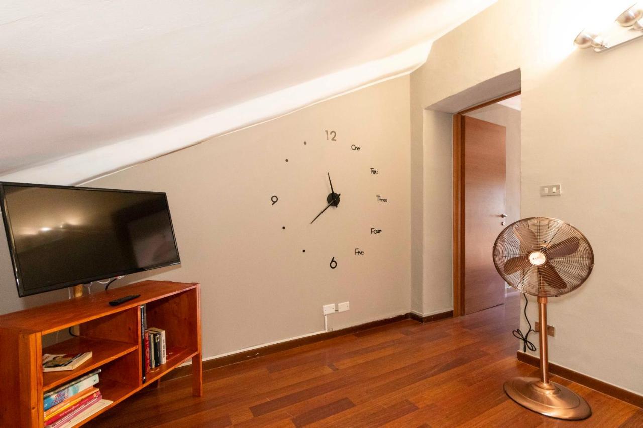 San Salvario Apt With Balcony تورينو المظهر الخارجي الصورة