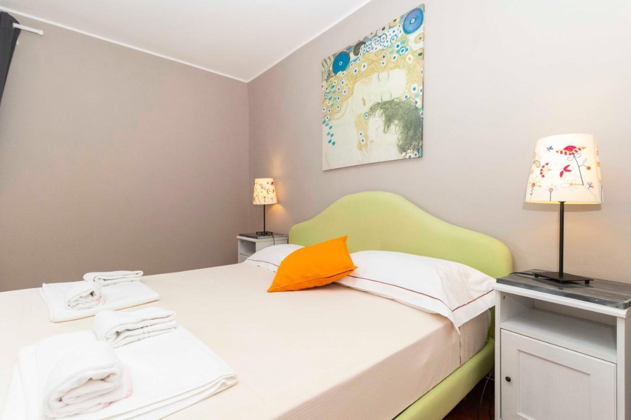 San Salvario Apt With Balcony تورينو المظهر الخارجي الصورة